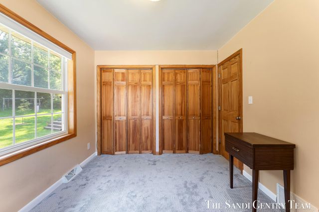 14942 Lakeshore Drive, Grand Haven Twp, MI 49417