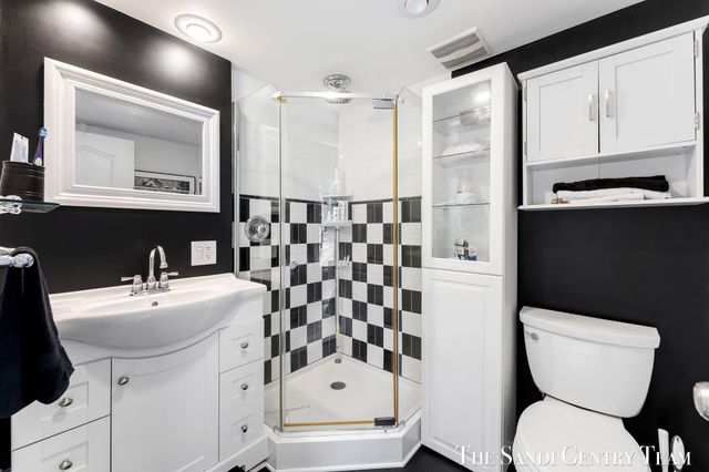 14942 Lakeshore Drive, Grand Haven Twp, MI 49417