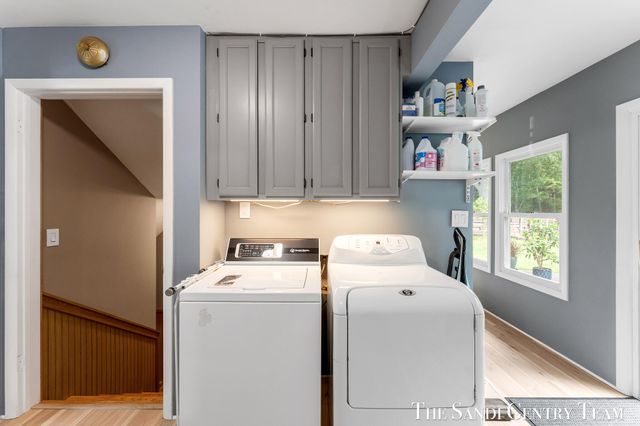 14942 Lakeshore Drive, Grand Haven Twp, MI 49417