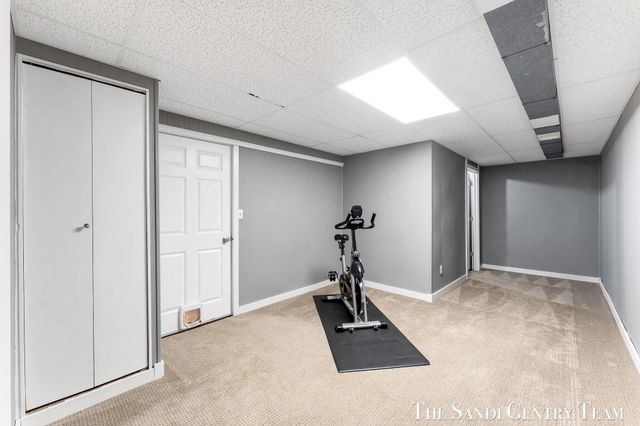 14942 Lakeshore Drive, Grand Haven Twp, MI 49417