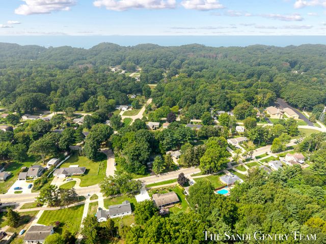 14942 Lakeshore Drive, Grand Haven Twp, MI 49417