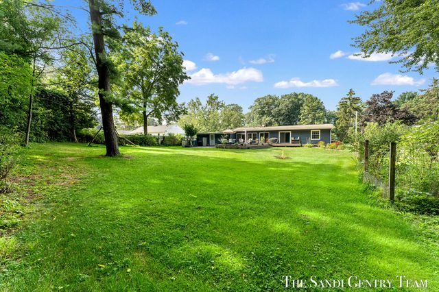 14942 Lakeshore Drive, Grand Haven Twp, MI 49417