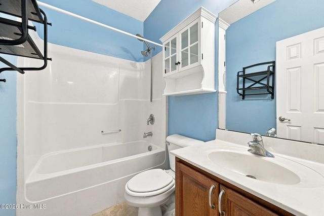 127 Bayshore Drive, Sneads Ferry, NC 28460