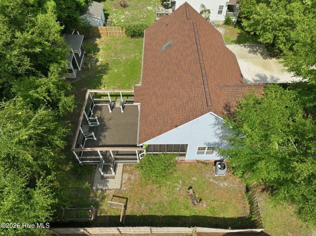 127 Bayshore Drive, Sneads Ferry, NC 28460