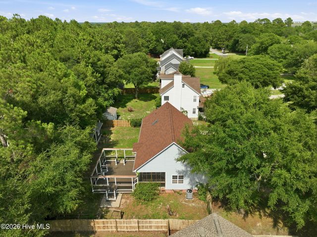 127 Bayshore Drive, Sneads Ferry, NC 28460