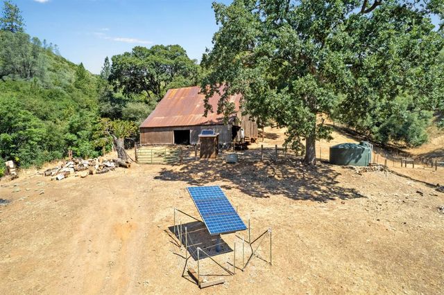 3000 Sheep Ranch Rd, Murphys, CA 95247