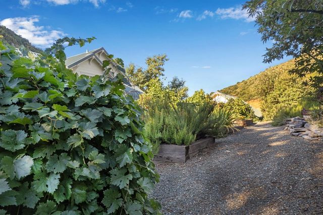 3000 Sheep Ranch Rd, Murphys, CA 95247