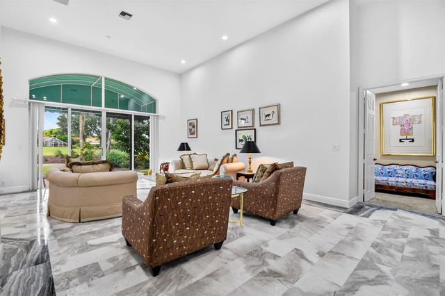 10694 Greenbriar Villa Drive, Lake Worth, FL 33449