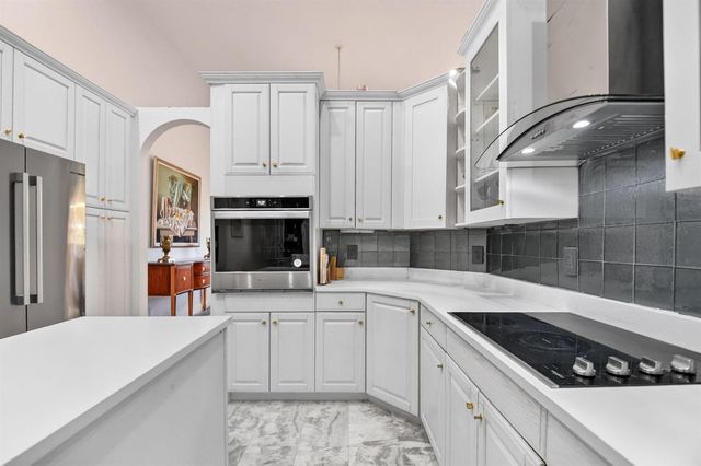 10694 Greenbriar Villa Drive, Lake Worth, FL 33449