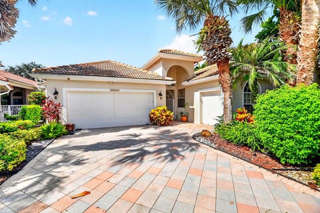 10694 Greenbriar Villa Drive, Lake Worth, FL 33449