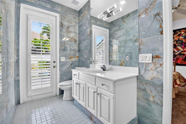 10694 Greenbriar Villa Drive, Lake Worth, FL 33449