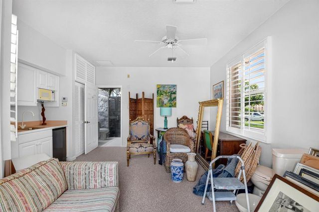 10694 Greenbriar Villa Drive, Lake Worth, FL 33449