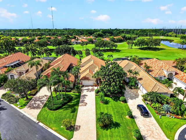 10694 Greenbriar Villa Drive, Lake Worth, FL 33449