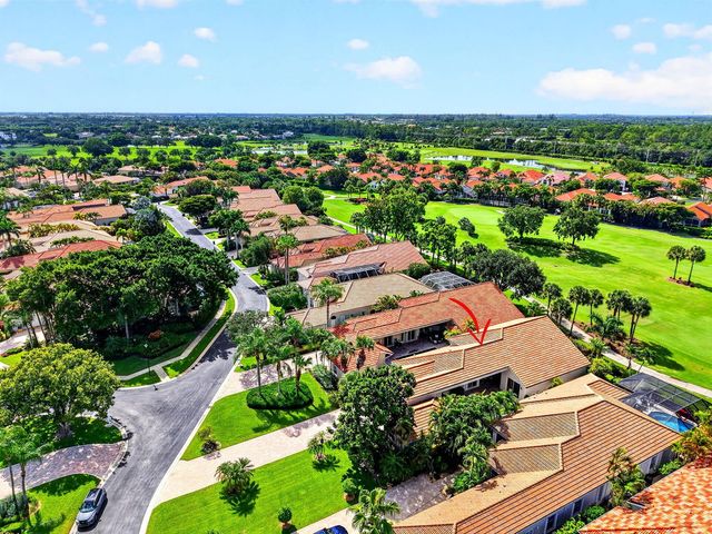 10694 Greenbriar Villa Drive, Lake Worth, FL 33449