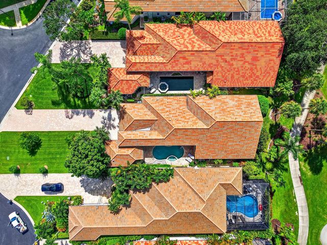 10694 Greenbriar Villa Drive, Lake Worth, FL 33449