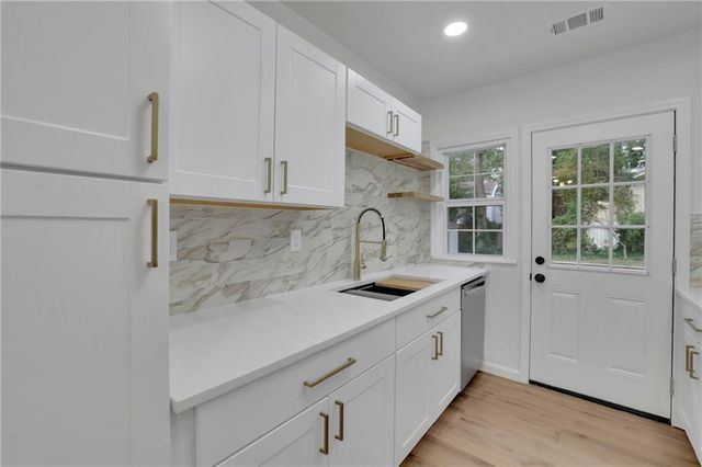 808 S Park SE Drive, Marietta, GA 30060