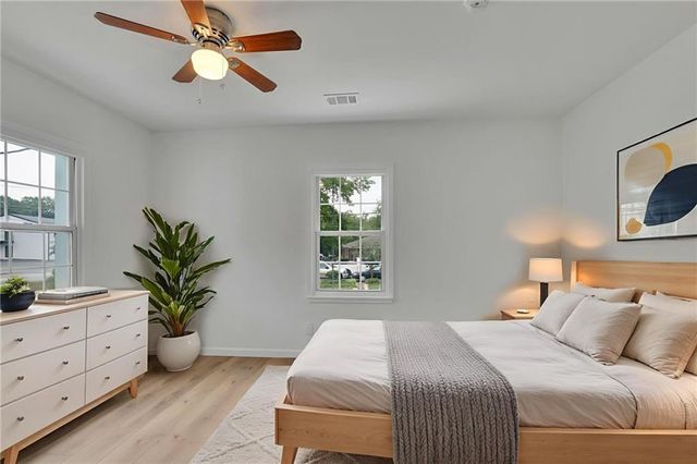 808 S Park SE Drive, Marietta, GA 30060