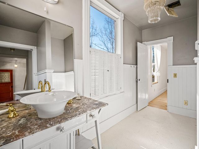 966 Lincoln St, Placerville, CA 95667