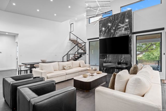 11009 PORTER SPGS, San Antonio, TX 78255