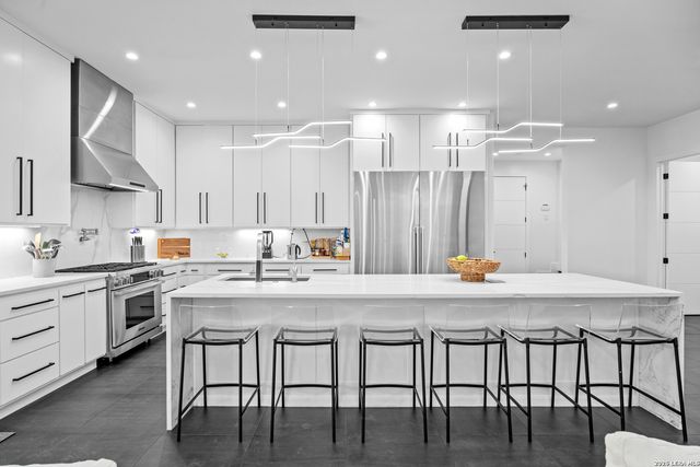 11009 PORTER SPGS, San Antonio, TX 78255