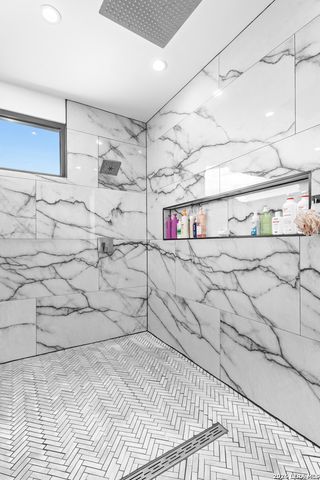 11009 PORTER SPGS, San Antonio, TX 78255