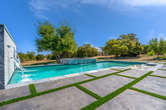 11009 PORTER SPGS, San Antonio, TX 78255