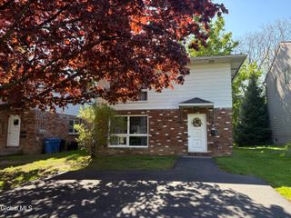 431-433 W Lawrence Street, Albany, NY 12208