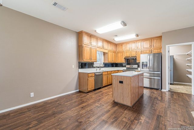 3461 DARTMOUTH CV, Schertz, TX 78154