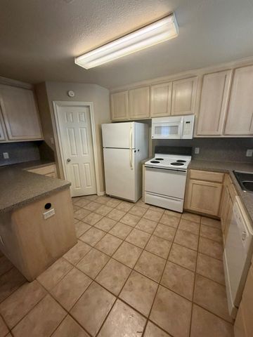 1437 Western Oaks Court, Bryan, TX 77807