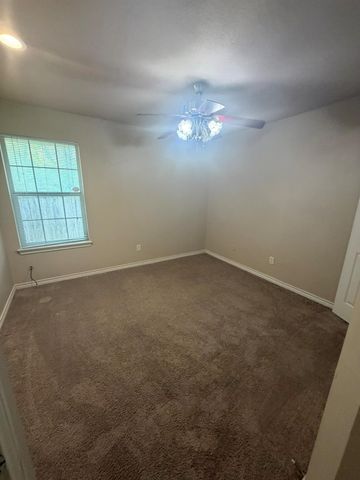 1437 Western Oaks Court, Bryan, TX 77807