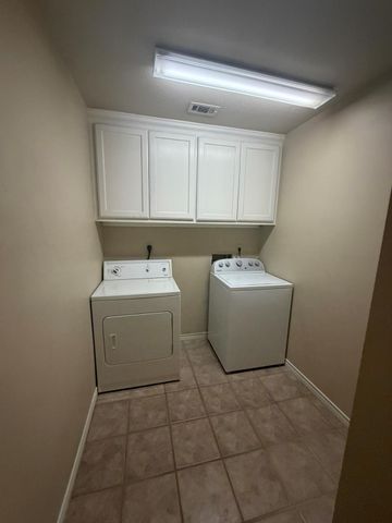1437 Western Oaks Court, Bryan, TX 77807