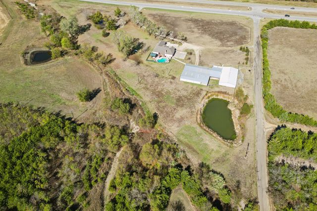 5646 County Road 2909, Dodd City, TX 75438