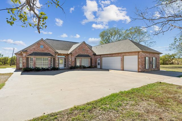 5646 County Road 2909, Dodd City, TX 75438