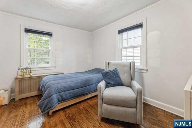 1125 W Laurelton Parkway, Teaneck, NJ 07666