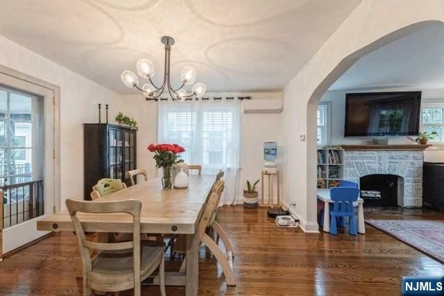 1125 W Laurelton Parkway, Teaneck, NJ 07666