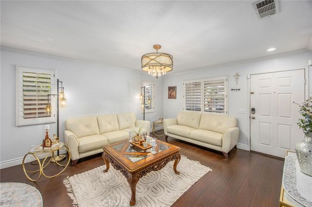 142 Tamarack Dr, Corona, CA 92881