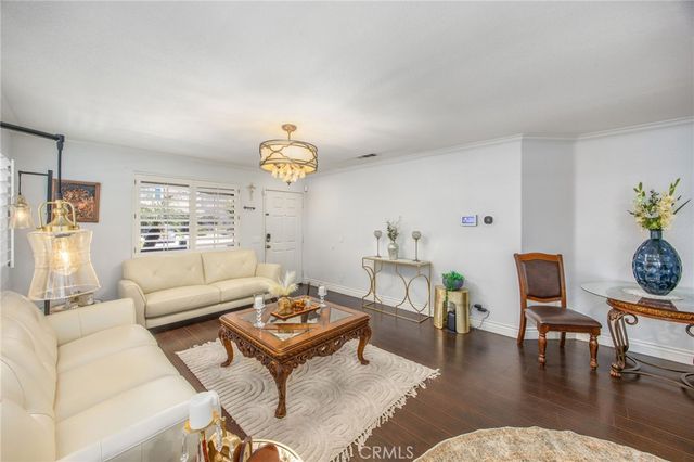 142 Tamarack Dr, Corona, CA 92881