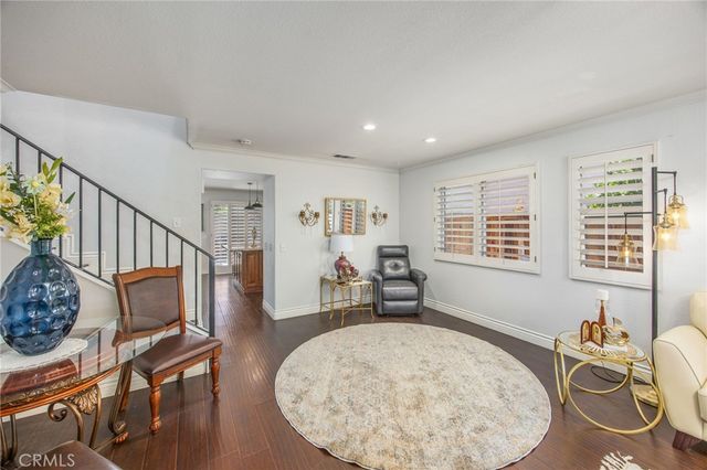 142 Tamarack Dr, Corona, CA 92881
