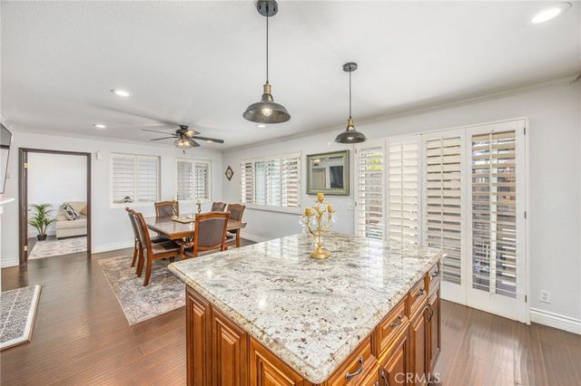142 Tamarack Dr, Corona, CA 92881
