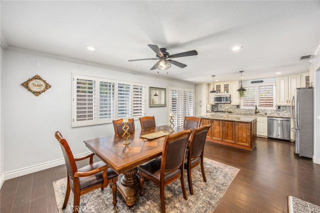 142 Tamarack Dr, Corona, CA 92881