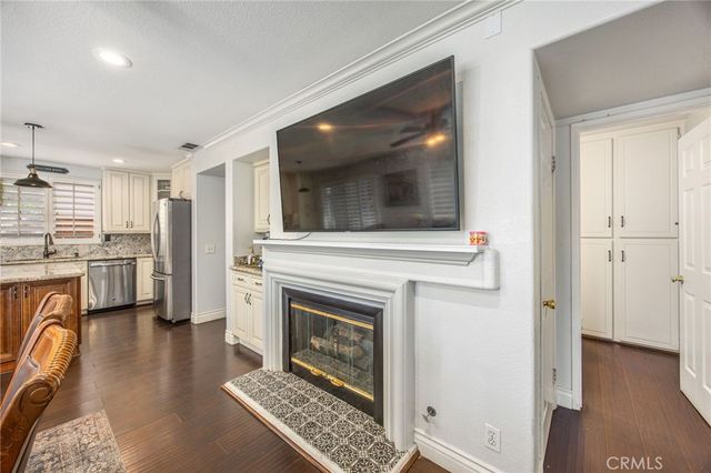 142 Tamarack Dr, Corona, CA 92881