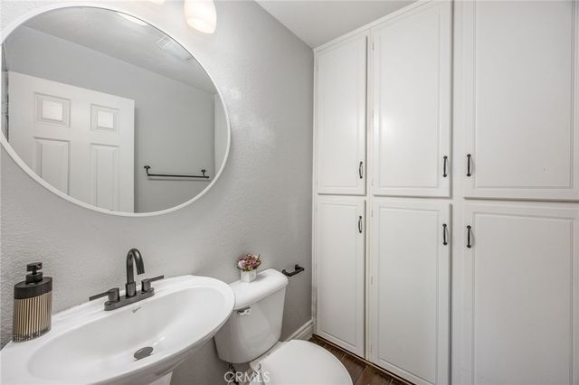 142 Tamarack Dr, Corona, CA 92881