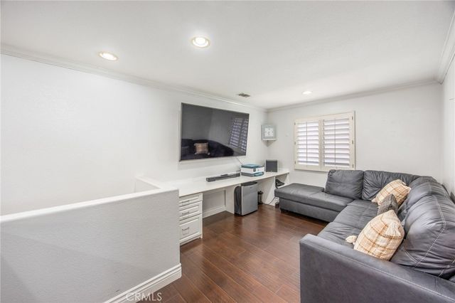 142 Tamarack Dr, Corona, CA 92881