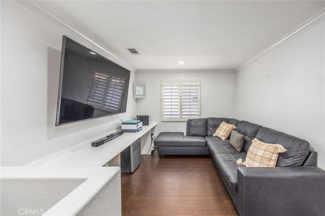 142 Tamarack Dr, Corona, CA 92881