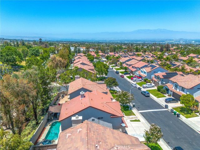 142 Tamarack Dr, Corona, CA 92881