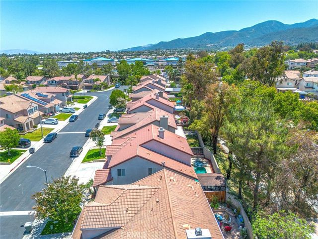 142 Tamarack Dr, Corona, CA 92881