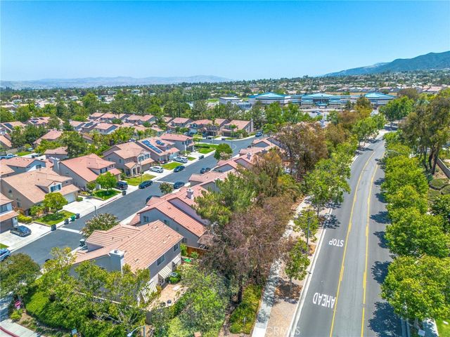 142 Tamarack Dr, Corona, CA 92881