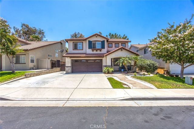 142 Tamarack Dr, Corona, CA 92881