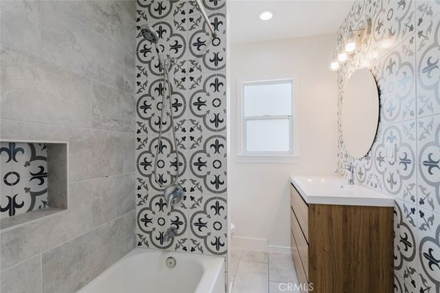 10423 Mcclemont Avenue, Tujunga, CA 91042