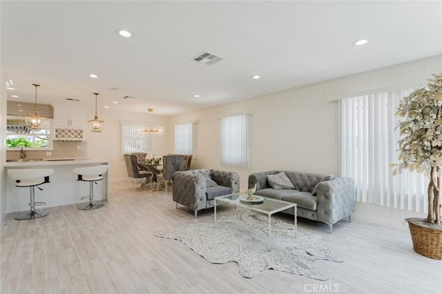 10423 Mcclemont Avenue, Tujunga, CA 91042